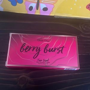 Violet Voss Berry Burst Fun Sized Eye Shadow Palette